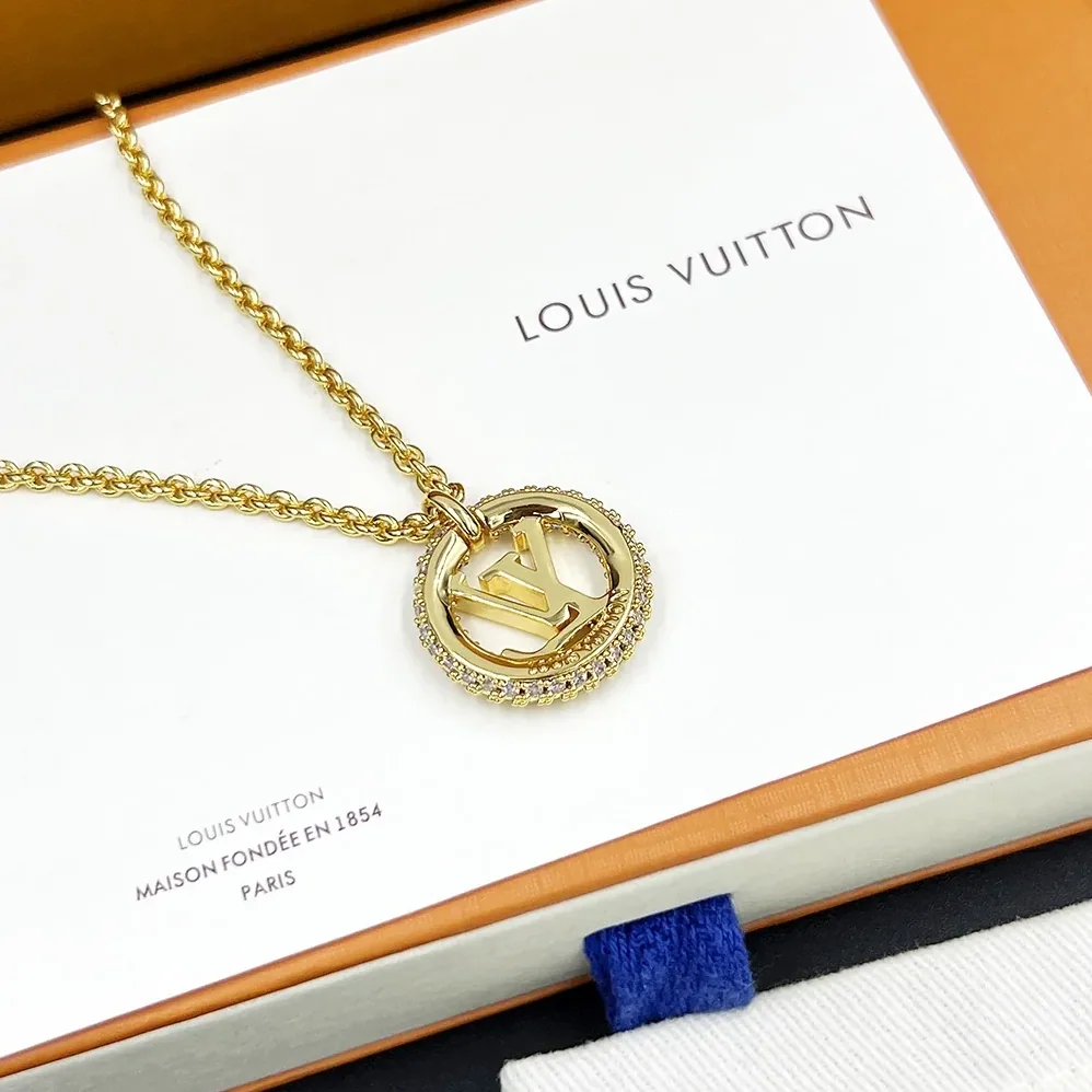 Louis Vuitton Louise By Night Necklace Gold Louis Vuitton Louise By Night Necklace Gold