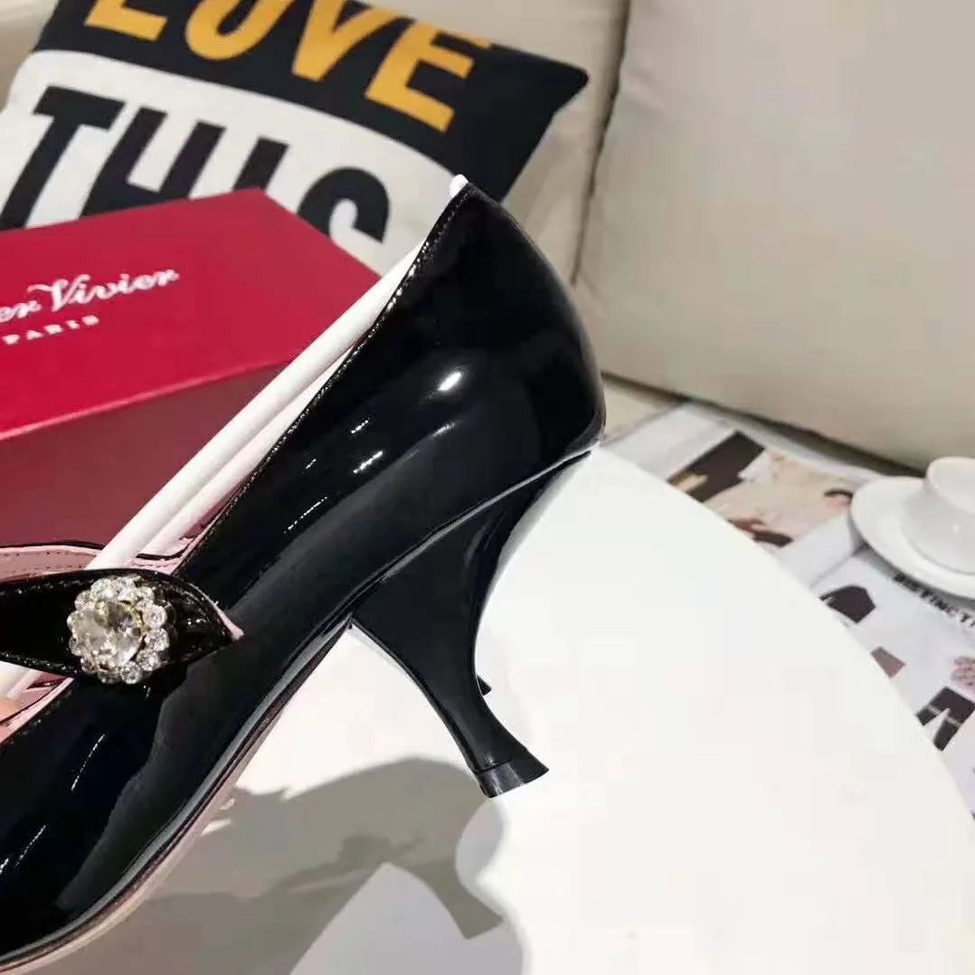 Roger Vivier Shoes Jewel Button Ballerinas for Women in Black