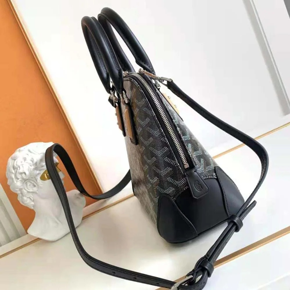 Goyard Vendôme Mini Bag for Women in Black