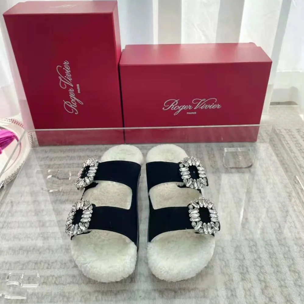 Roger Vivier Slidy Viv' Fur Strass Buckle Mules in Suede for Women in Black Roger Vivier Slidy Viv' Fur Strass Buckle Mules in Suede for Women in Black