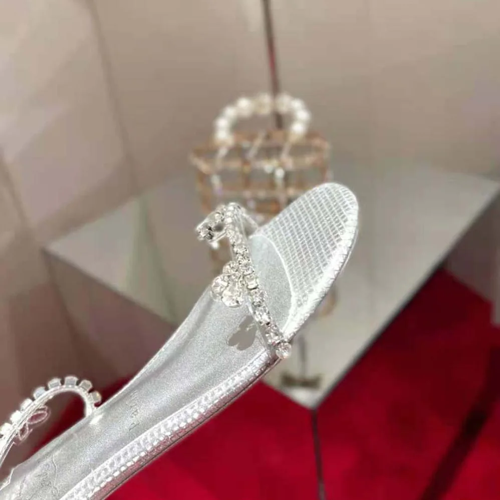 Christian Louboutin Just Queenie Mule Shows off a Minimalist Style for Women Christian Louboutin Just Queenie Mule Shows off a Minimalist Style for Women