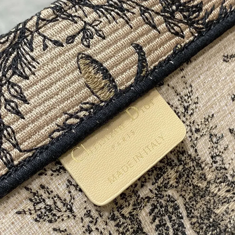 Dior Large Dior Book Tote Beige and Black Toile de Jouy Soleil Embroidery for Women Dior Large Dior Book Tote Beige and Black Toile de Jouy Soleil Embroidery for Women