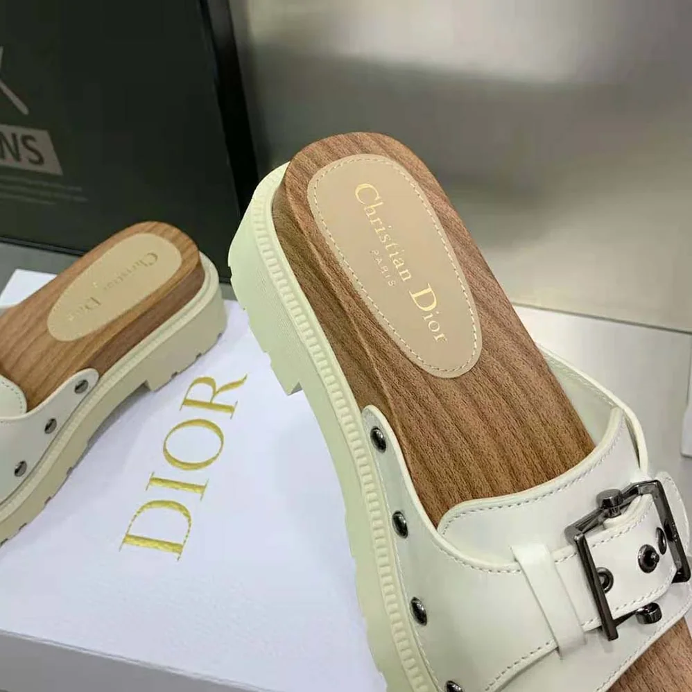 Dior Diorquake Strap Slide White Calfskin for Women Dior Diorquake Strap Slide White Calfskin for Women