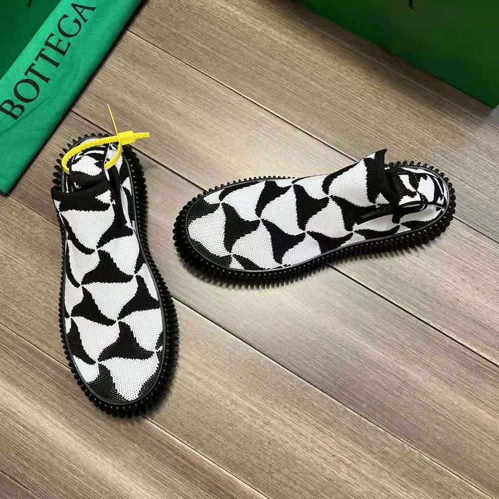 Bottega Veneta Ripple Wavy Triangle Tech Knit Slip-on Sneakers for Unisex in Black