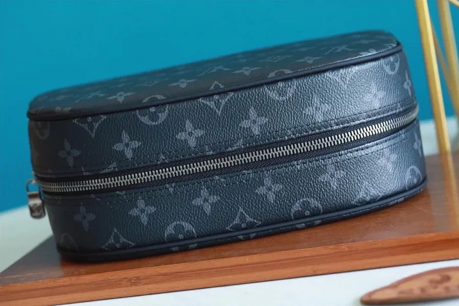 Louis Vuitton Cosmetic Pouch Monogram Eclipse Louis Vuitton Cosmetic Pouch Monogram Eclipse