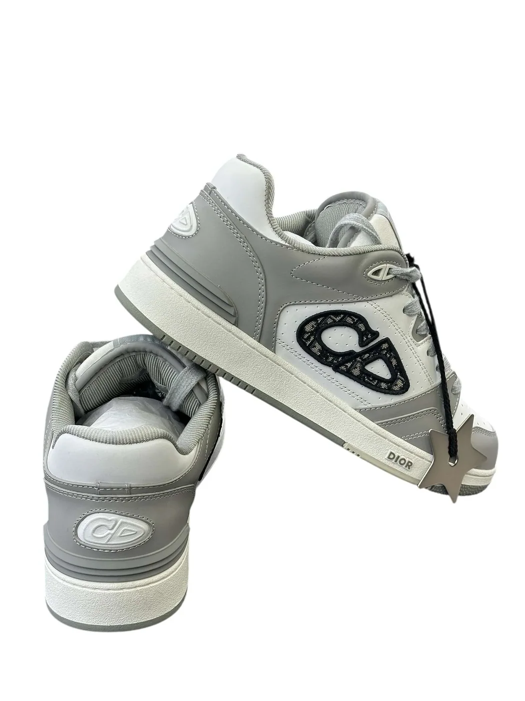 B57 Dribble Low in Top Sneaker Gray