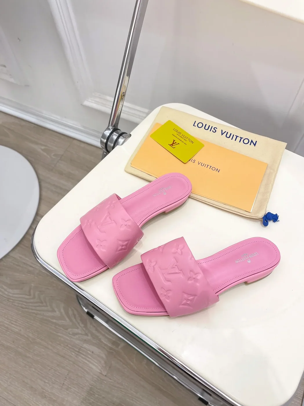 Louis Vuitton Revival Flat Mule Light Pink LV 1A9PA1 Louis Vuitton Revival Flat Mule Light Pink LV 1A9PA1