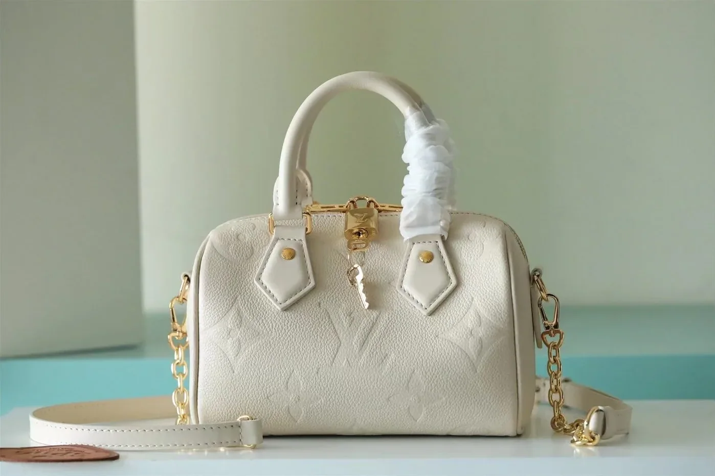Louis Vuitton Speedy Bandouliere 20 White /