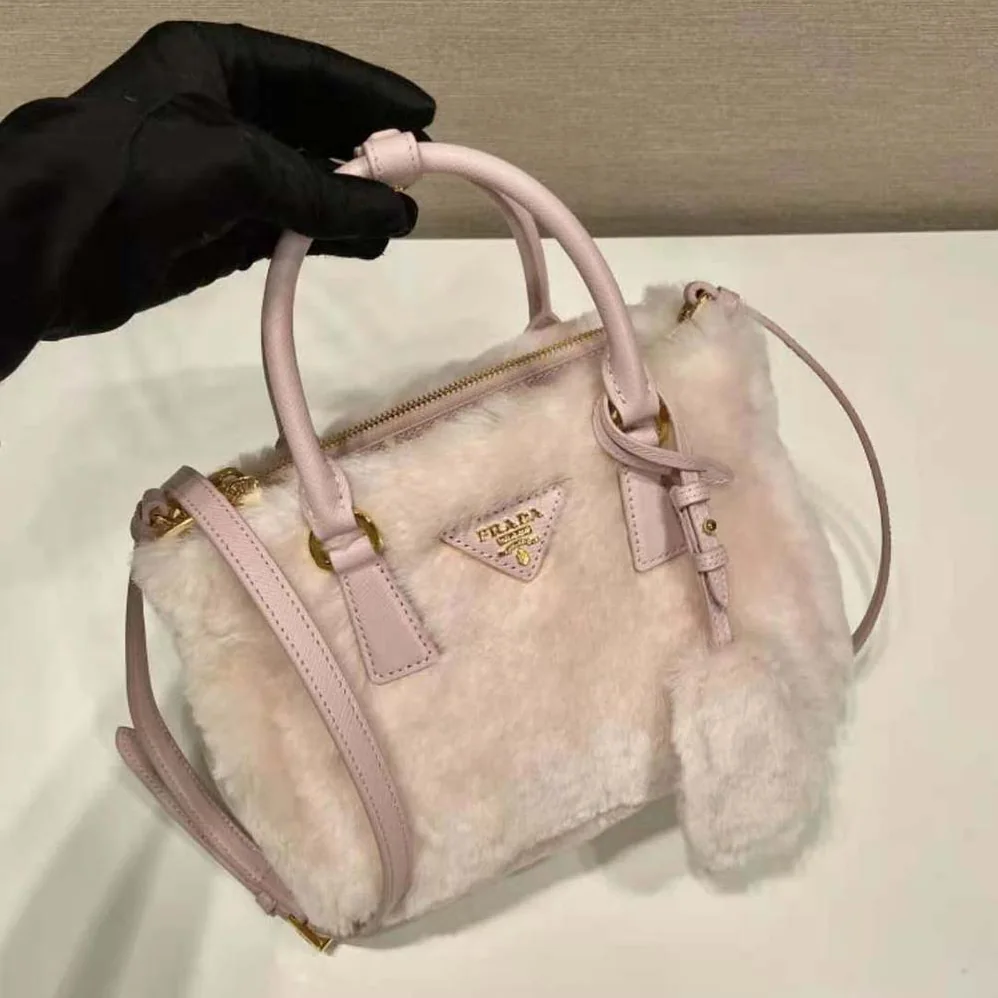 Prada Prada Galleria Shearling Mini-Bag for Women in Pink Prada Prada Galleria Shearling Mini-Bag for Women in Pink