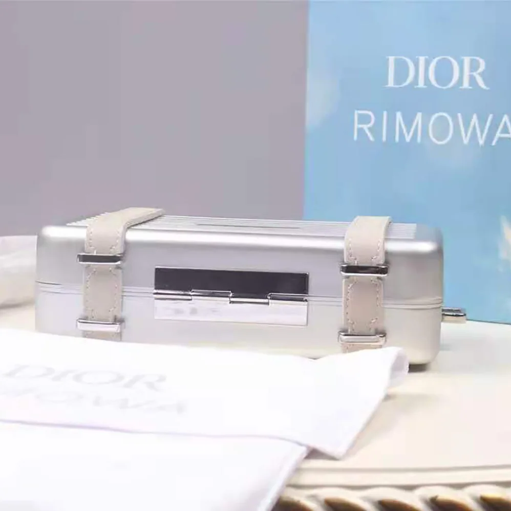 Dior Dior and Rimowa Personal Clutch Aluminum and Grained Calfskin for Men in White Dior Dior and Rimowa Personal Clutch Aluminum and Grained Calfskin for Men in White