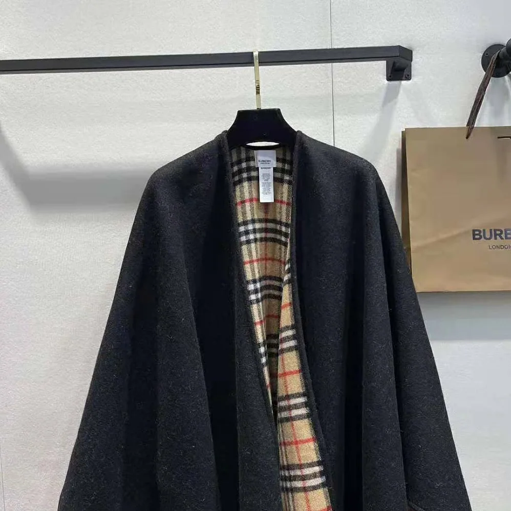 Burberry Reversible Check Wool Cape for Women in Black Burberry Reversible Check Wool Cape for Women in Black