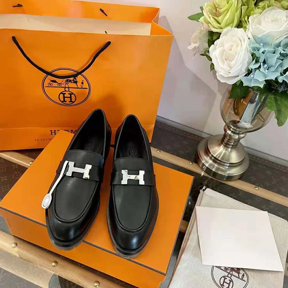 Hermes Faubourg Loafer in Glazed Calfskin for Women in Black Hermes Faubourg Loafer in Glazed Calfskin for Women in Black
