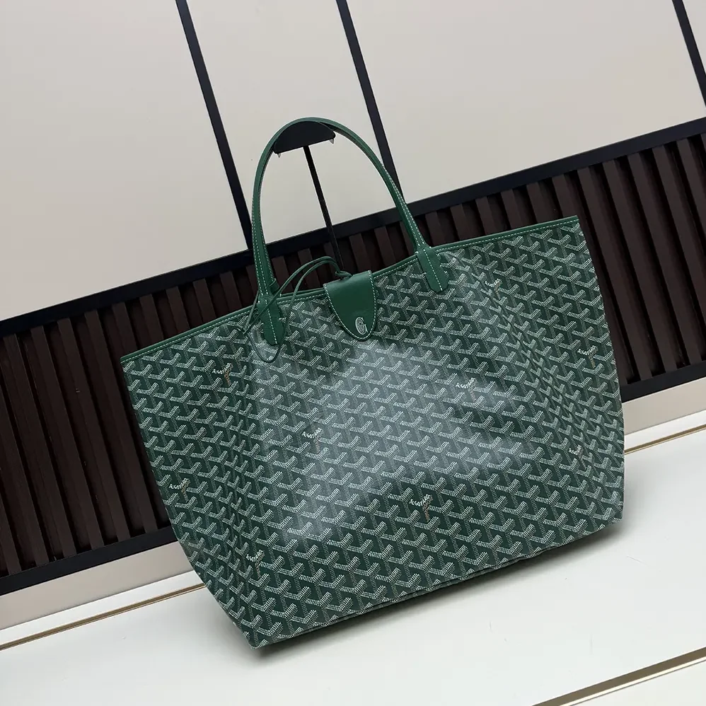 Goyard Saint Louis Gm Bag for Unisex in Green Goyard Saint Louis Gm Bag for Unisex in Green