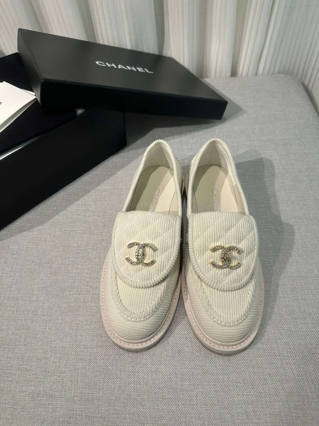 Chanel Moccasins Cream Chanel Moccasins Cream