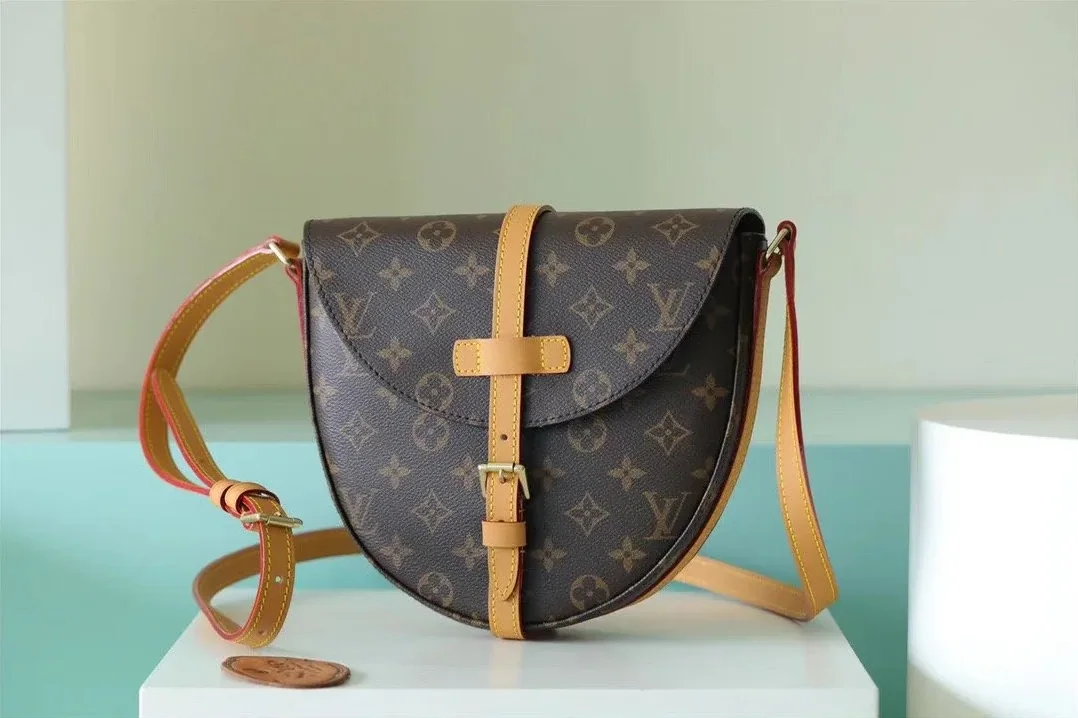 Louis Vuitton Chantilly MM Shoulder Bag Monogram Brown LV / Louis Vuitton Chantilly MM Shoulder Bag Monogram Brown LV /