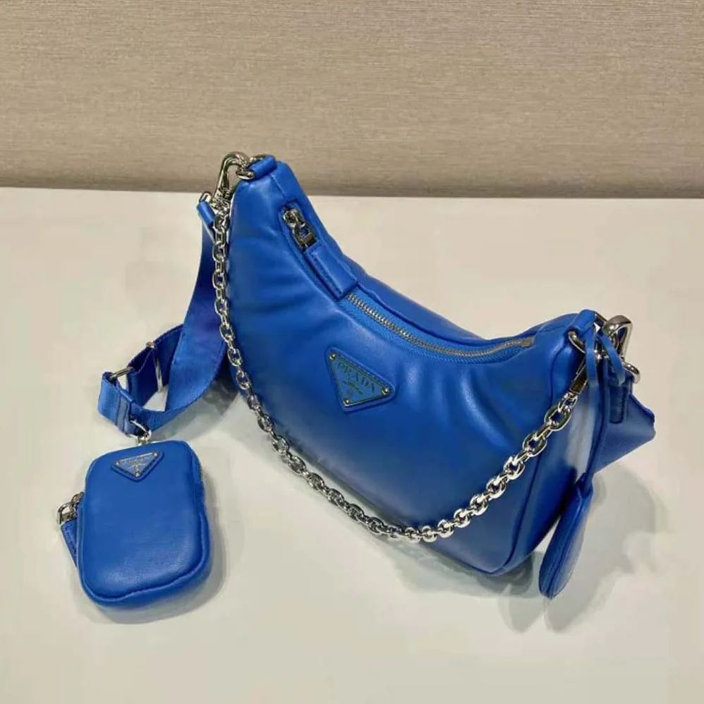 Prada Padded Nappa-Leather Prada Re-Edition 2005 Shoulder Bag for Women in Blue Prada Padded Nappa-Leather Prada Re-Edition 2005 Shoulder Bag for Women in Blue