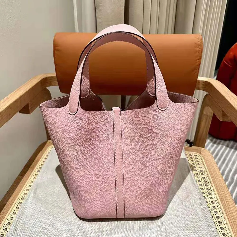 Hermes Picotin Lock 22cm in Clémence leather for Women in Pink Hermes Picotin Lock 22cm in Clémence leather for Women in Pink