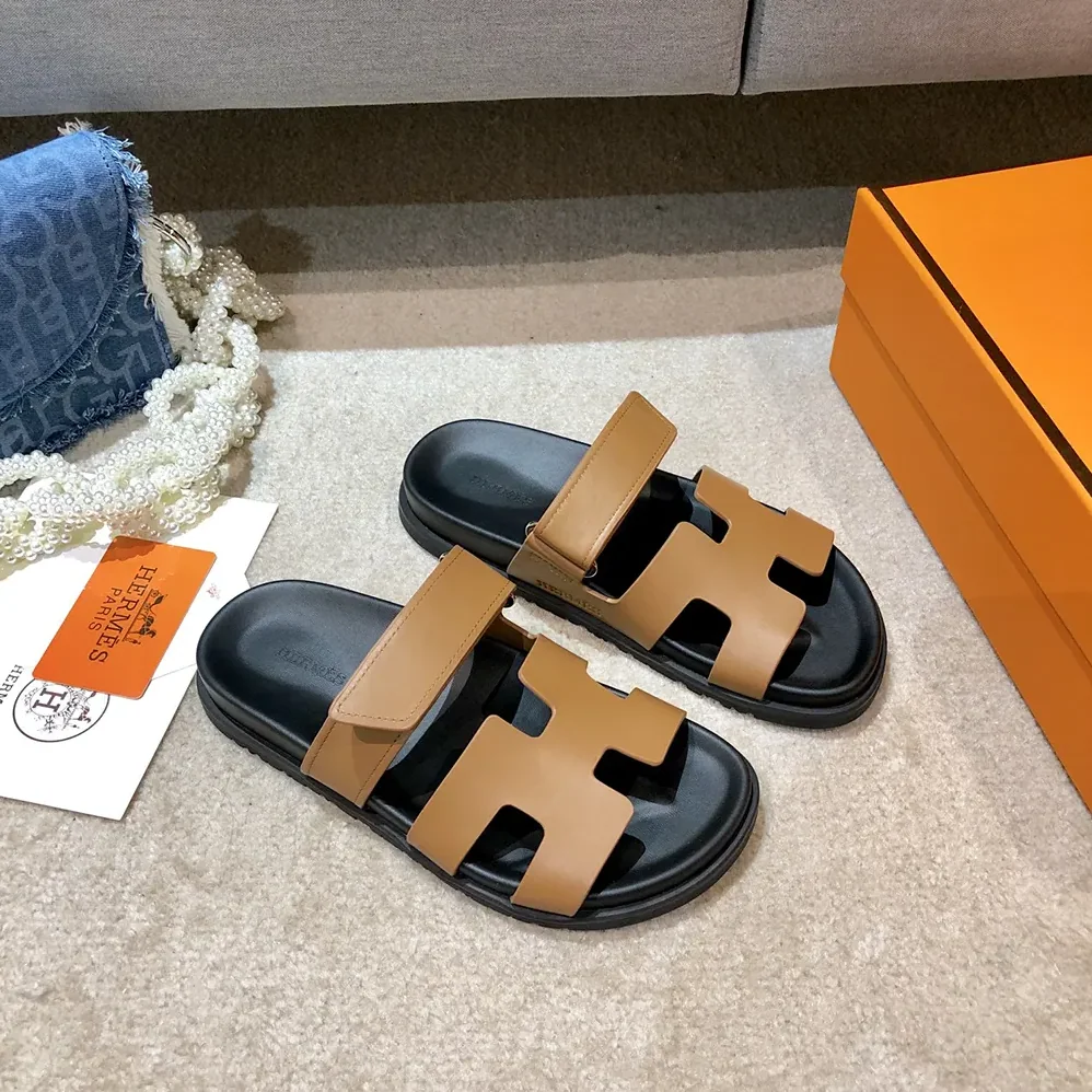 Hermes Chypre Sandal-Brown H222299ZvA3360 for Unisex