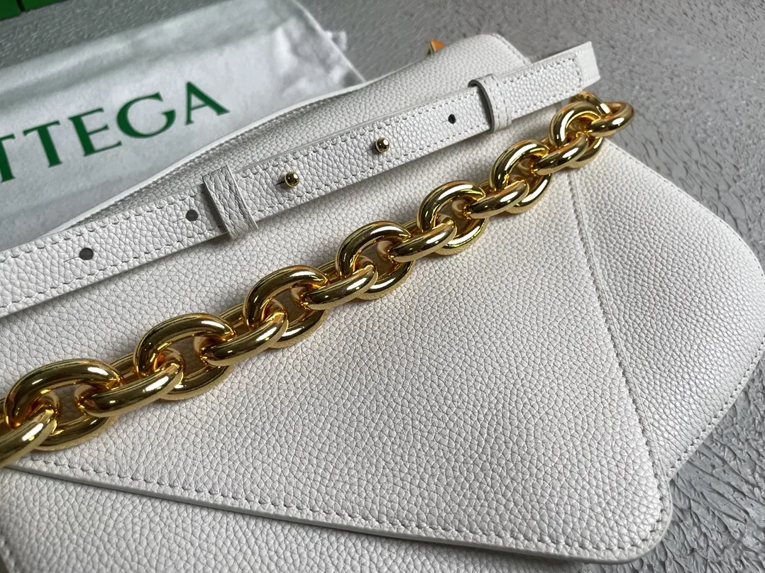 Bottega Veneta Mount White