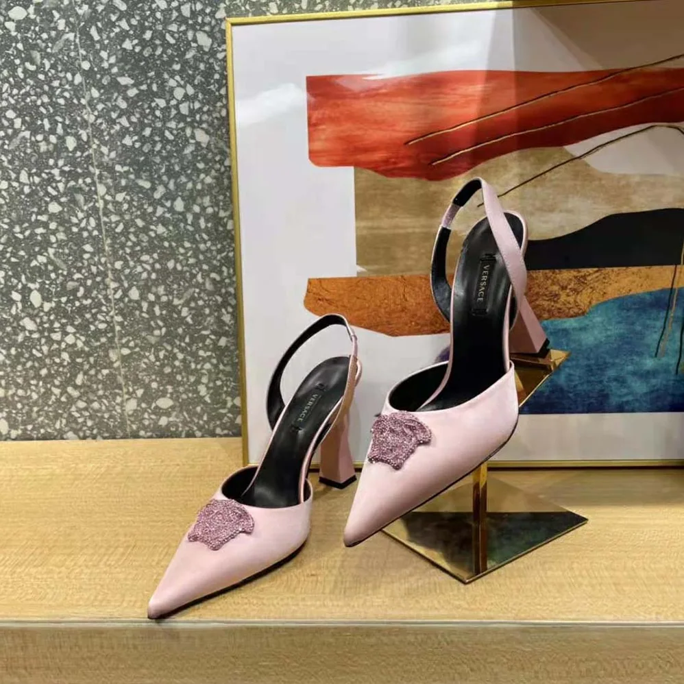 Versace La Medusa Satin Sling-Back Pumps in 105 mm Heel for Women in Pink Versace La Medusa Satin Sling-Back Pumps in 105 mm Heel for Women in Pink