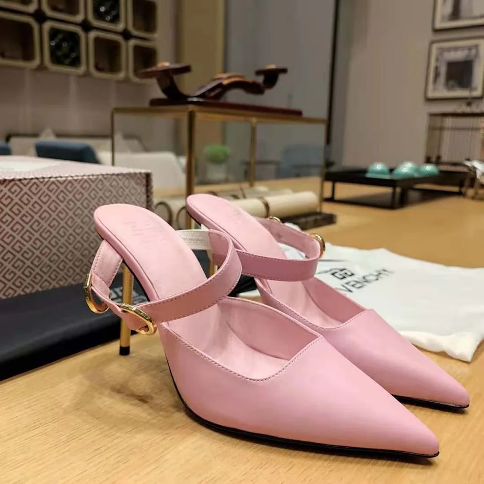 Givenchy Voyou Slingbacks in Leather for Women in Pink Givenchy Voyou Slingbacks in Leather for Women in Pink