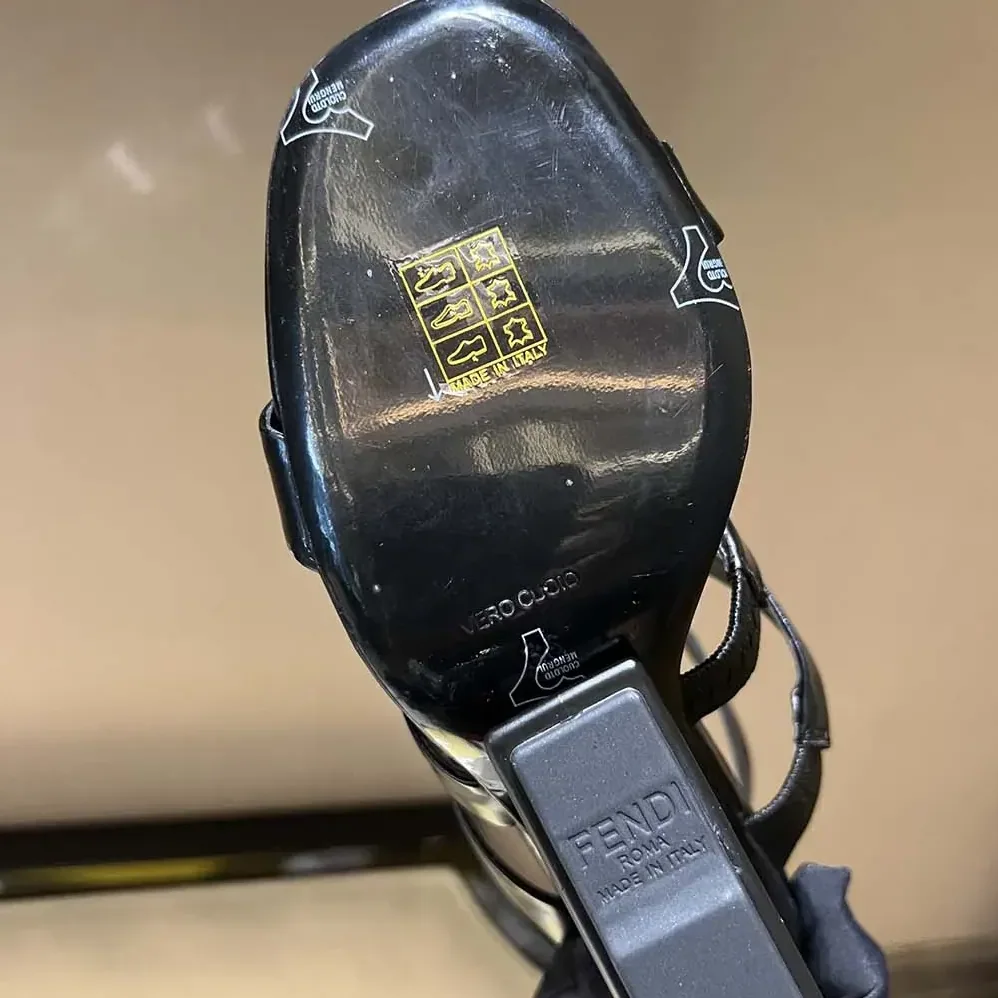 Fendi First Black Leather High for Women in heeled Sandals