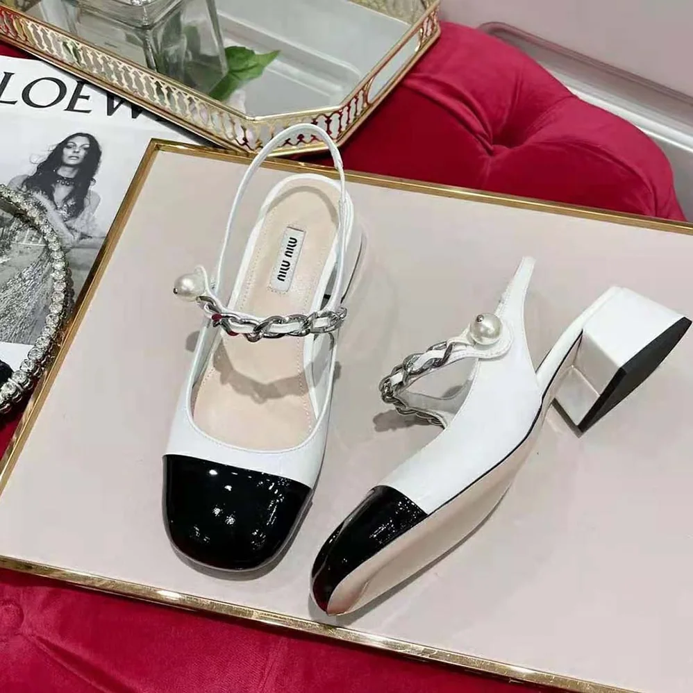 Miu Miu Patent Leather Pumps in 35mm Heel for Women in White Miu Miu Patent Leather Pumps in 35mm Heel for Women in White