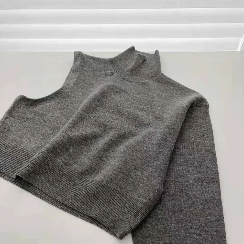 Fendi Gray Wool and Cashmere Sweater for Women Fendi Gray Wool and Cashmere Sweater for Women