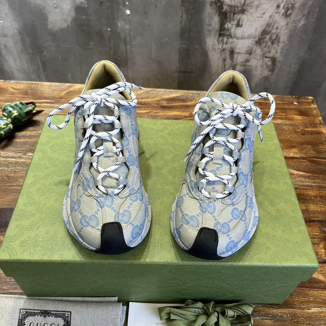 Gucci Run Sneaker Grey