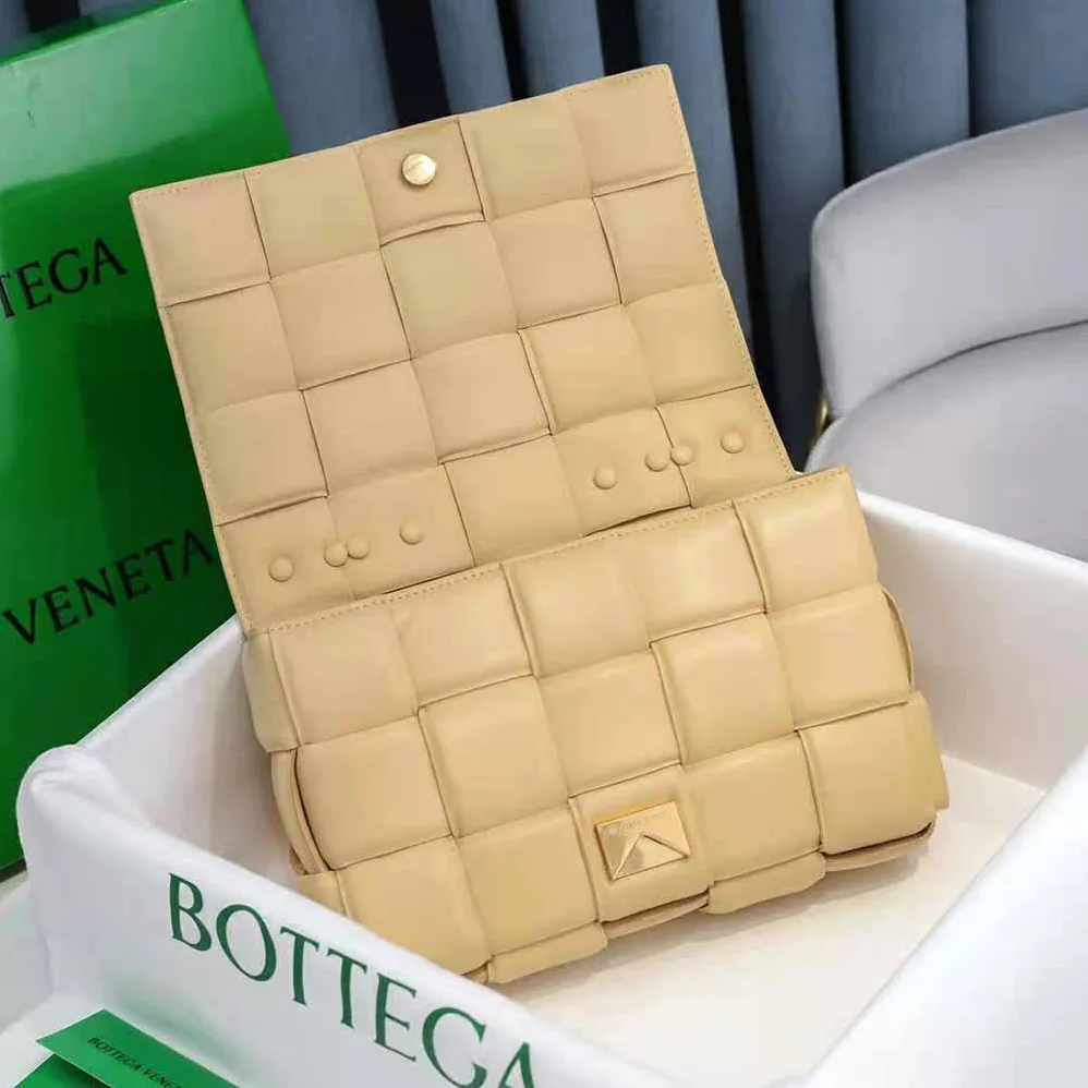 Bottega Veneta Chain Cassette Padded Intrecciato Leather Crossbody Bag for Women in Gold Bottega Veneta Chain Cassette Padded Intrecciato Leather Crossbody Bag for Women in Gold