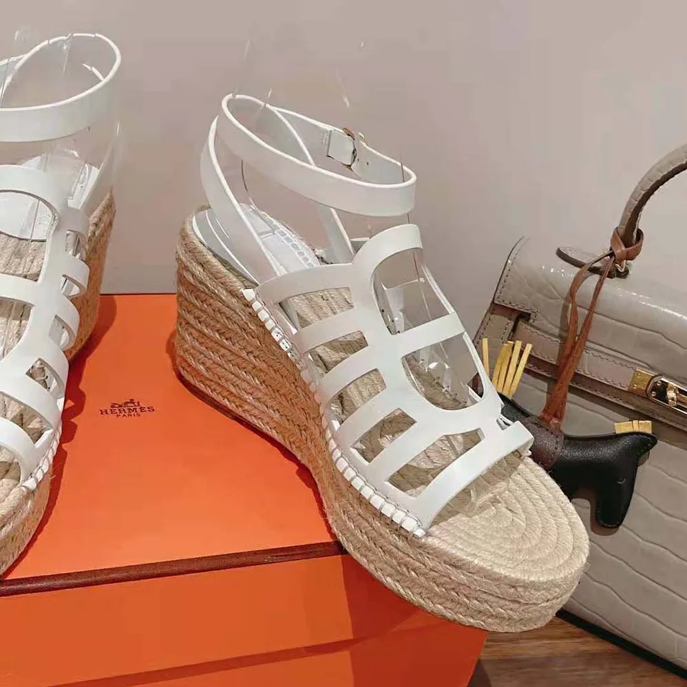 Hermes Catalya Espadrille in Calfskin with “Chaine D'Ancre” Motif for Women in White Hermes Catalya Espadrille in Calfskin with “Chaine D'Ancre” Motif for Women in White
