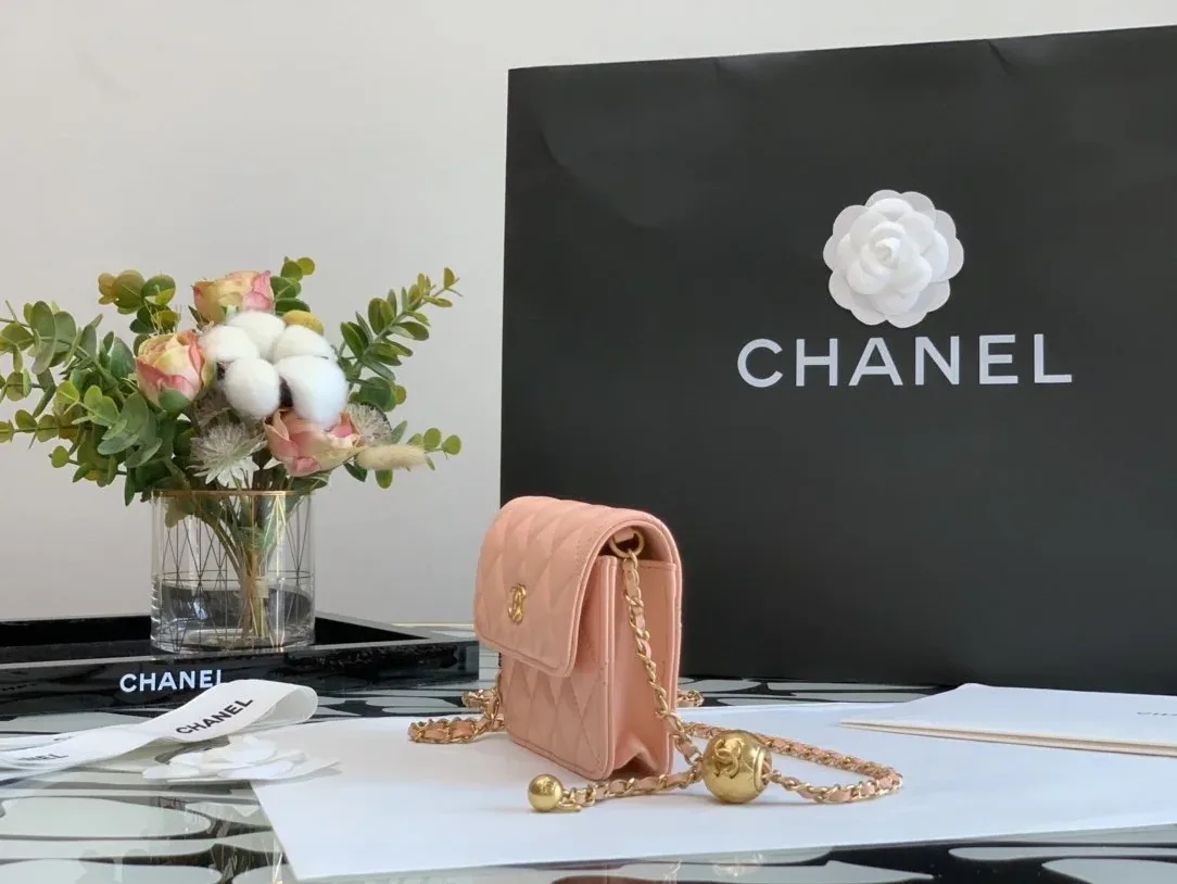 Chanel CO-CO Wallet On Chain in Gold Hardware Pink Chanel CO-CO Wallet On Chain in Gold Hardware Pink