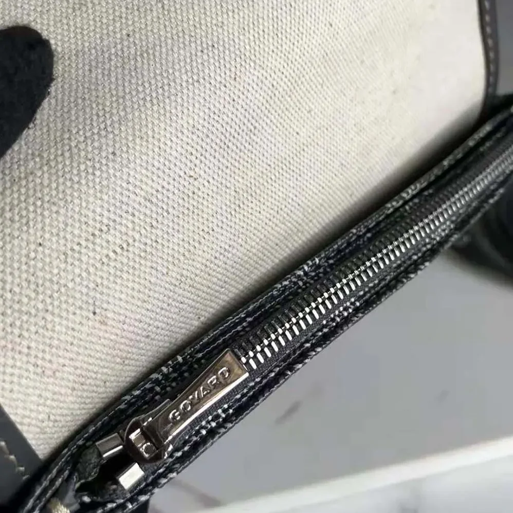 Goyard Plumet Pocket Wallet for Women in Grey