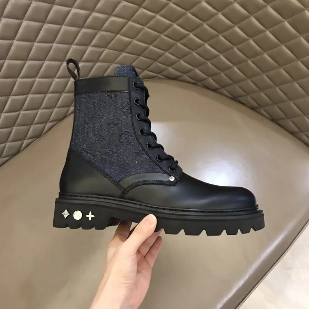 Louis Vuitton LV Ranger Ankle Boots Monogram Flower Black 1AANTF Louis Vuitton LV Ranger Ankle Boots Monogram Flower Black 1AANTF