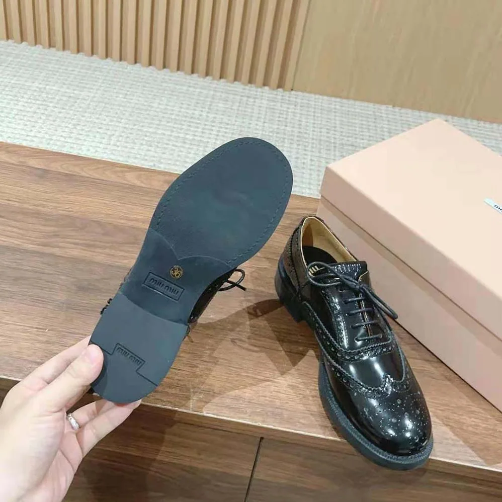 Miu Miu Church's X Miu Miu Brushed Leather Oxford Brogue Shoes for Women Miu Miu Church's X Miu Miu Brushed Leather Oxford Brogue Shoes for Women