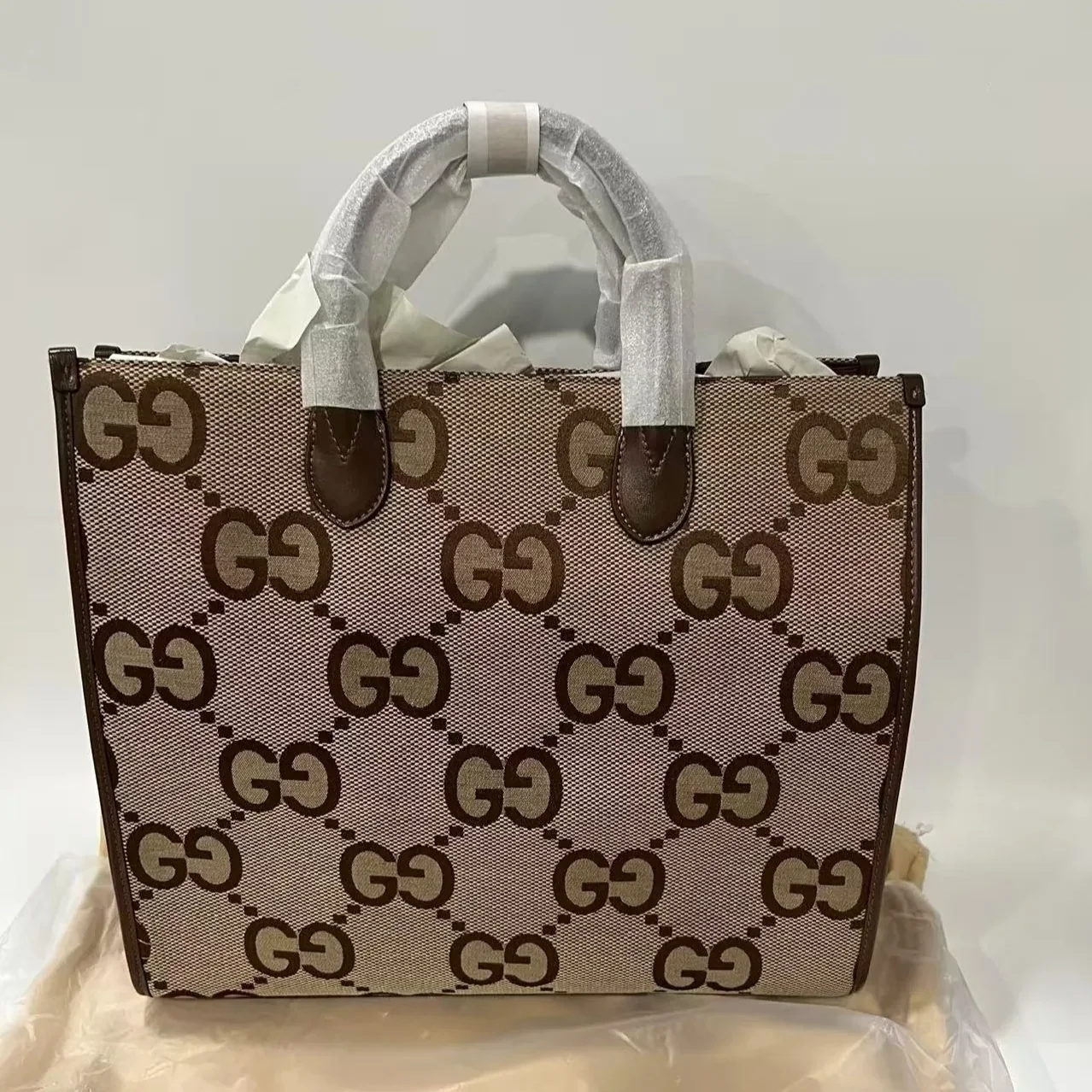 Gucci Tote Bag With Jumbo Camel And Ebony Jumbo GG Canvas / Gucci Tote Bag With Jumbo Camel And Ebony Jumbo GG Canvas /