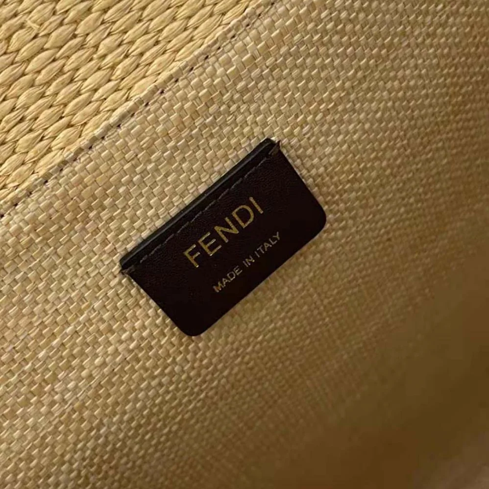 Fendi Fendi Sunshine Medium Shopper in Natural Straw for Women Fendi Fendi Sunshine Medium Shopper in Natural Straw for Women