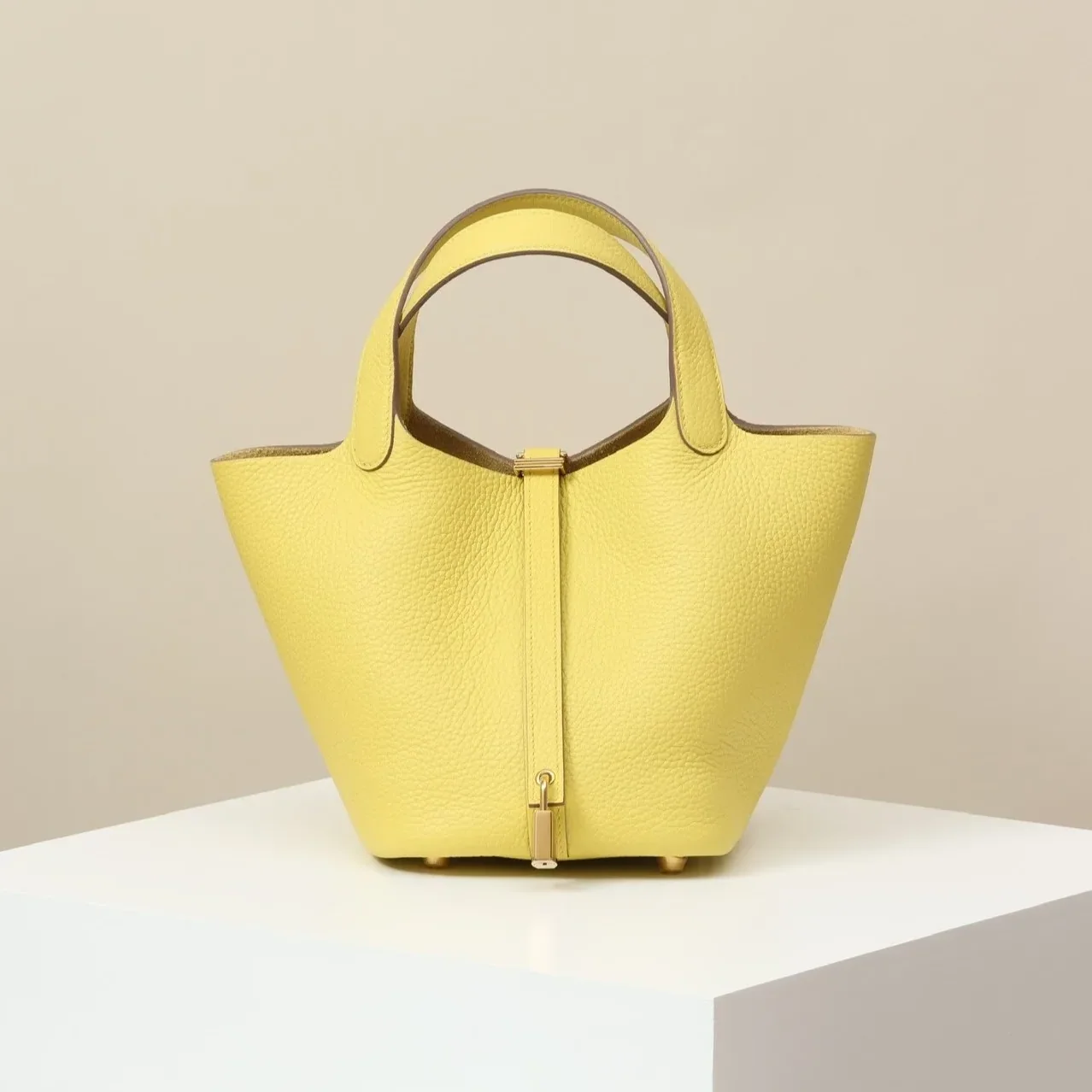 Hermes Picotin Lock 18 Bag Limoncello / Hermes Picotin Lock 18 Bag Limoncello /