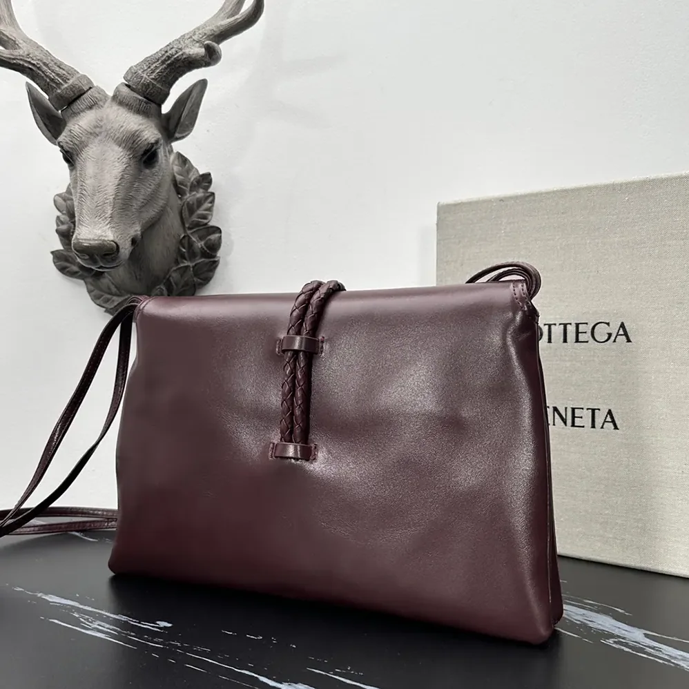 Bottega Veneta Liberta Cross-body Bag in Smooth Calf Leather for Women in Barolo Bottega Veneta Liberta Cross-body Bag in Smooth Calf Leather for Women in Barolo