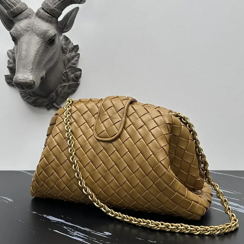 Bottega Veneta Teen Lauren 1980 With Chain for Women in Dark Praline Bottega Veneta Teen Lauren 1980 With Chain for Women in Dark Praline
