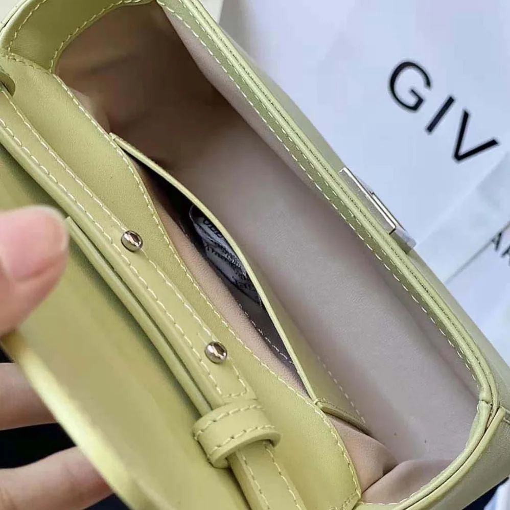 Givenchy Small 4g Bag in Box Leather for Women in Aqua