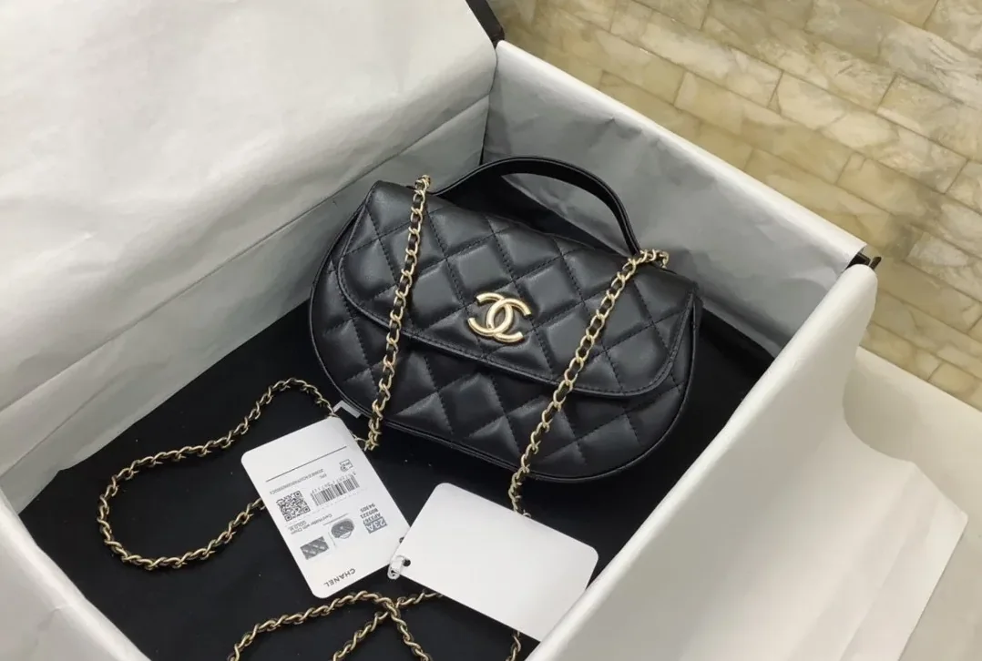 Chanel Classic Flap Phone Holder With Chain Nice Bag Black / Chanel Classic Flap Phone Holder With Chain Nice Bag Black /