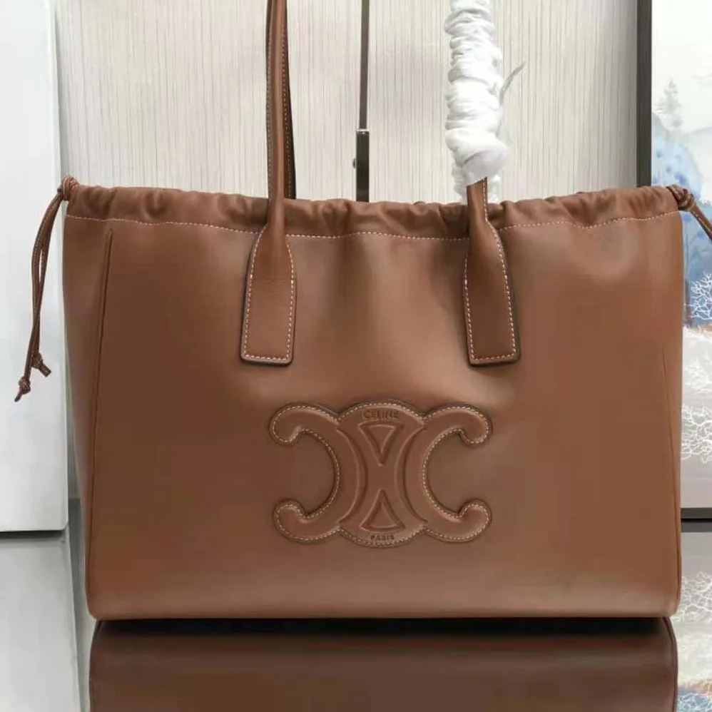 Celine Cabas Drawstring Cuir Triomphe in Smooth Calfskin for Women in Brown