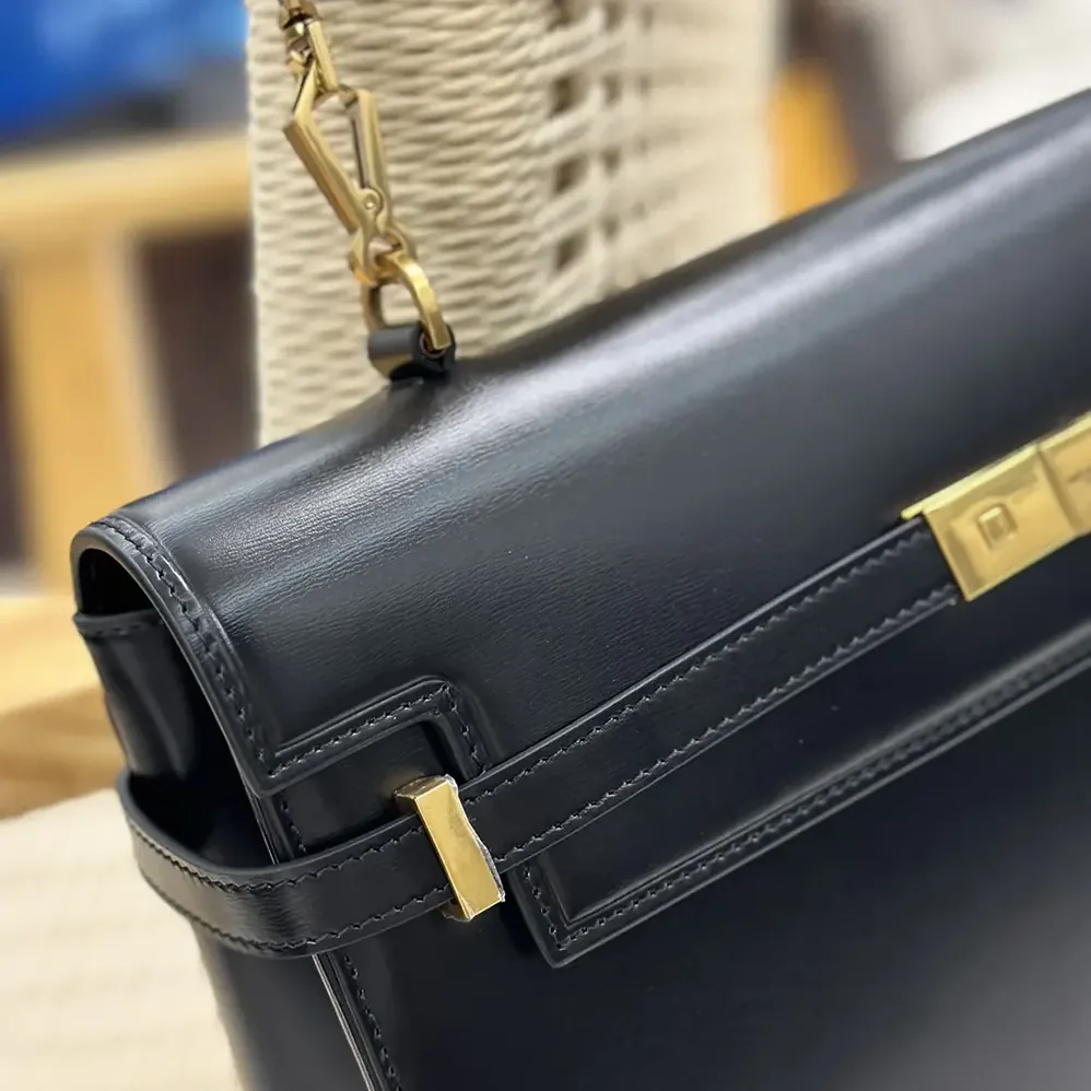 Saint Laurent YSL Manhattan Top-handle in Box Saint Laurent for Women in Black Saint Laurent YSL Manhattan Top-handle in Box Saint Laurent for Women in Black
