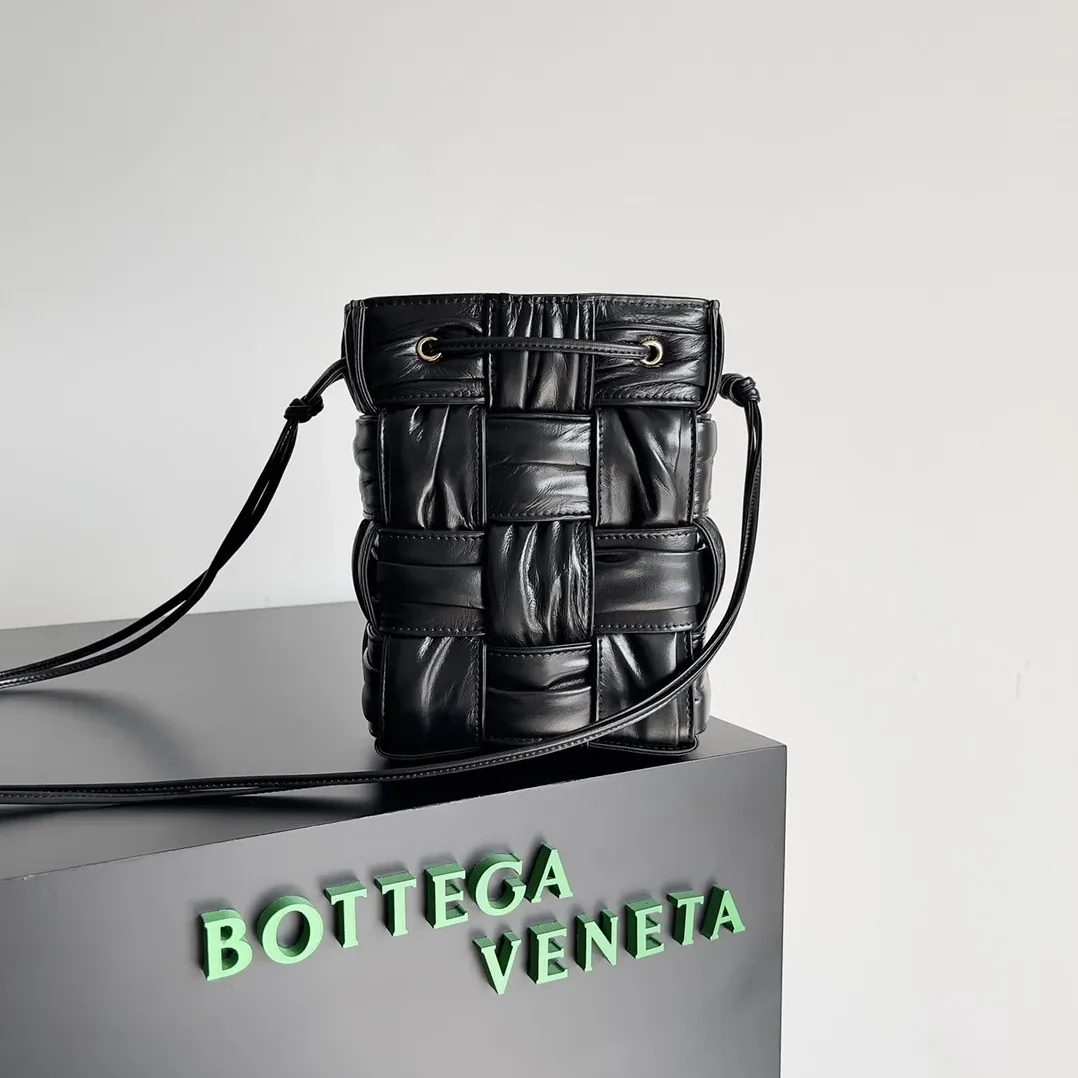 Bottega Veneta Small Cassette Bucket Bag Black Bottega Veneta Small Cassette Bucket Bag Black