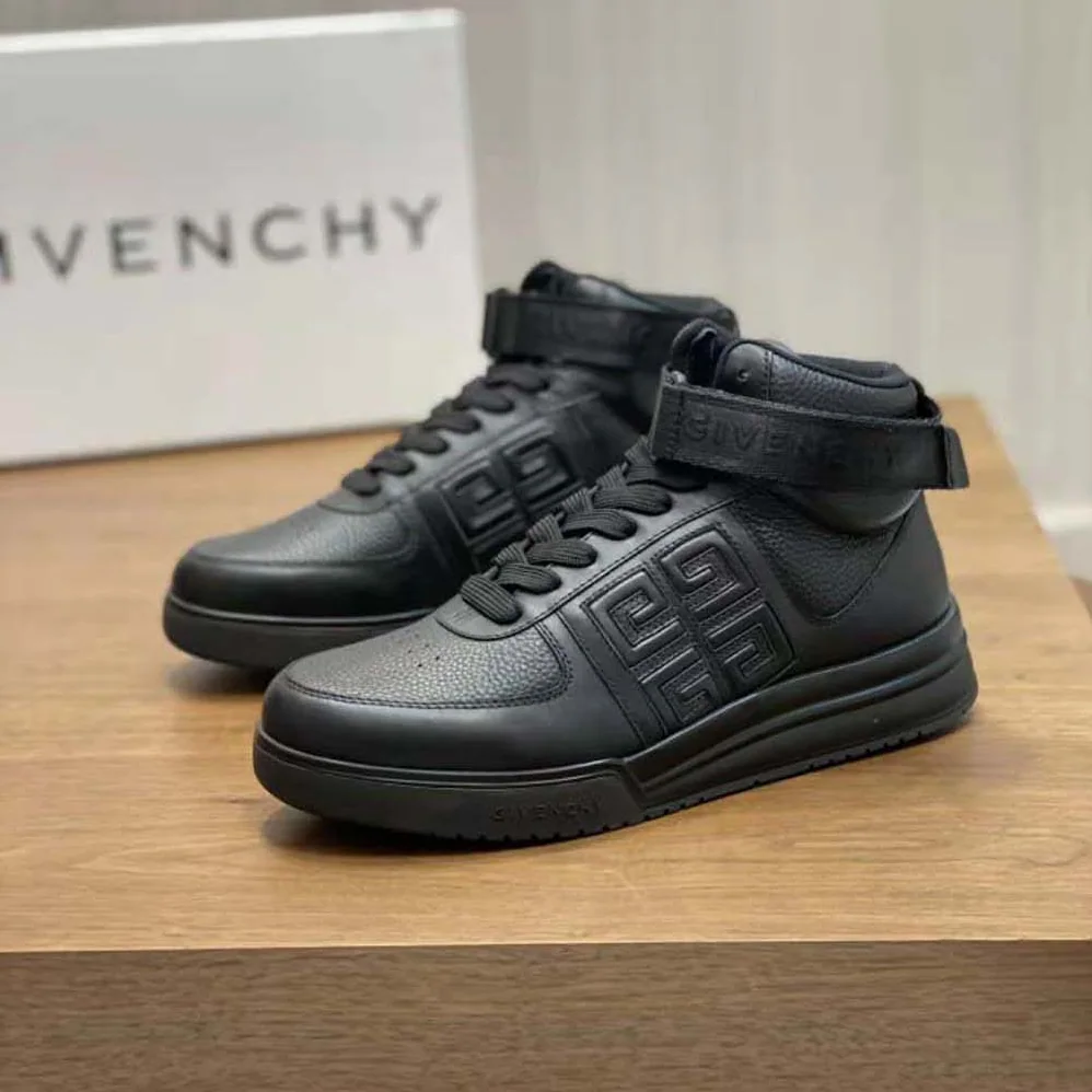 Givenchy G4 High Top Sneakers in Leather for Men in Black