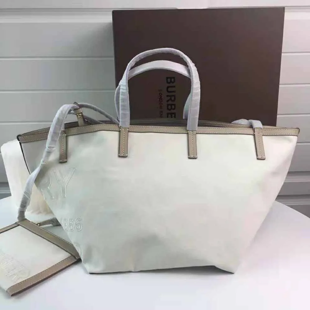 Burberry Mini Horseferry Linen Cotton Canvas Beach Tote for Women in Beige