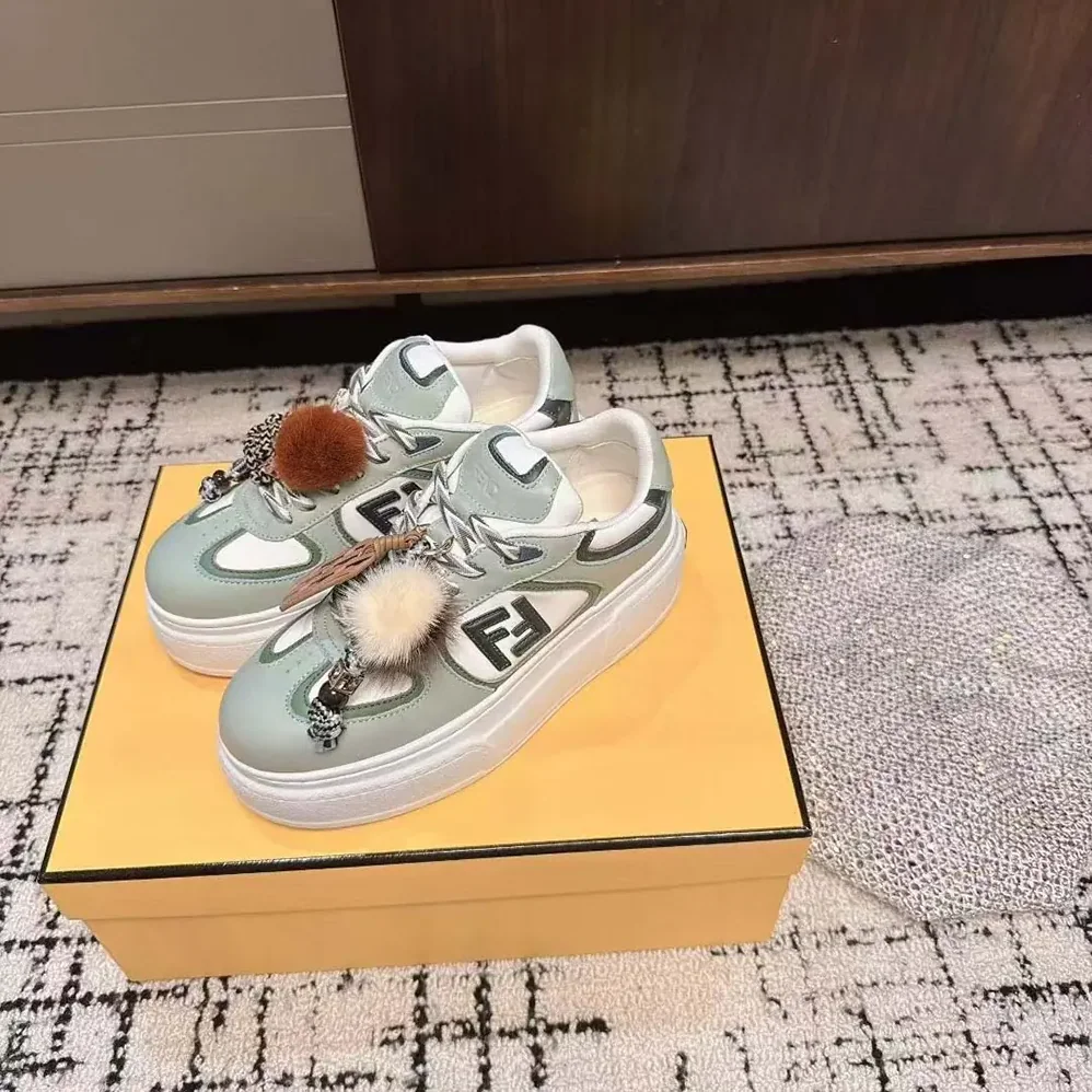 Fendi Match Low Top Platform Shoes In Green Leather With Charm for Women Fendi Match Low Top Platform Shoes In Green Leather With Charm for Women