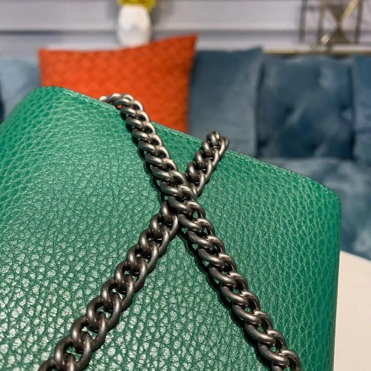 Gucci Dionysus Mini Chain Shoulder Bag / Emerald Green Metal Free Tanned Antique Silver Hardware Gucci Dionysus Mini Chain Shoulder Bag / Emerald Green Metal Free Tanned Antique Silver Hardware