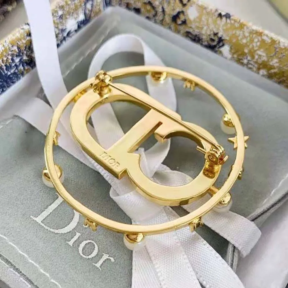 Dior Clair D Lune Brooch Gold for Women in Finish Metal